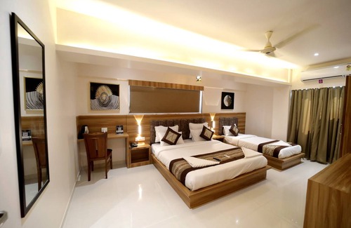 Andheri Hotel | Hotel ∙ 8 guests