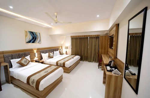 Andheri Hotel | Hotel ∙ 8 guests