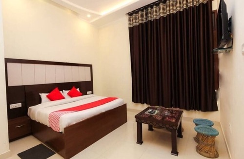 Palampur Hotel | Hotel Ambika & Restaurant By GRB