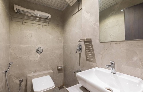 Borivali West Cabin | Hotel Artilla Borivali