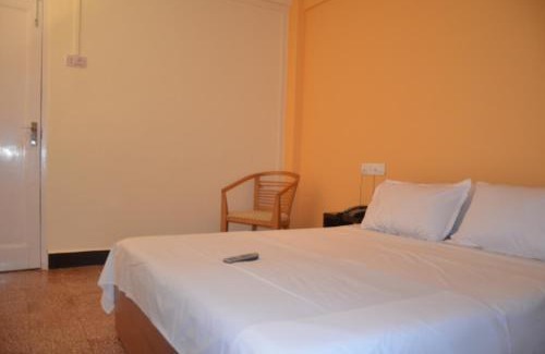 Rao Colony Bed & Breakfast | Hotel Ferreira Resort