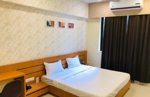 Raipur Hotel | Hotel Golden - I