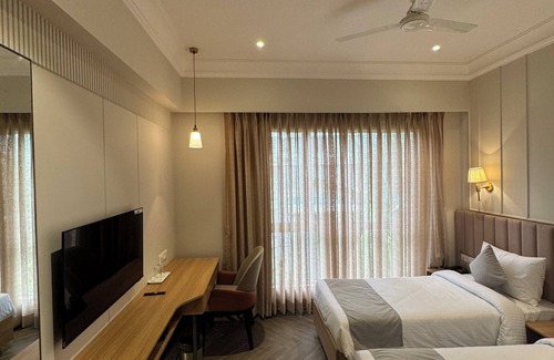 Malad West Hotel | HOTEL MUMBAI HOUSE MINDSPACE MALAD