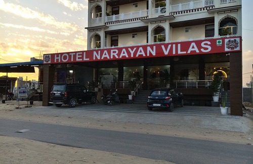 Jaipur Hotel | HOTEL NARAYAN VILAS