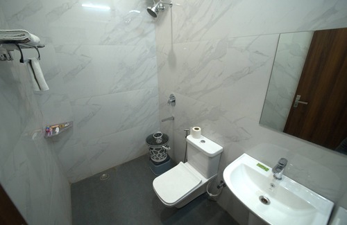 Hisar Hotel | Hotel Omkar