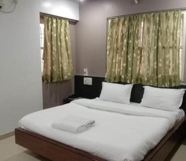 Halol Hotel | Hotel Rajdhani
