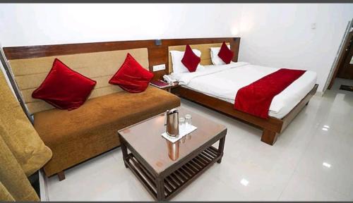 Daulatabad Hotel | Hotel Raviraj, Chhatrapati Sambhaji Nagar