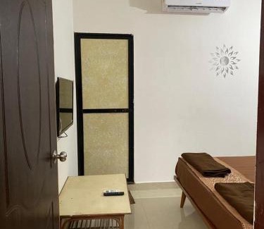 Arpora Hotel | Hotel Rohit Holiday Homes