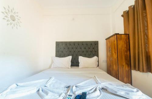 Arpora Hotel | Hotel Rohit Holiday Homes