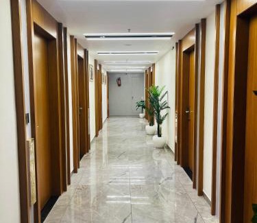 Gandhinagar Hotel | Hotel Royal Empire