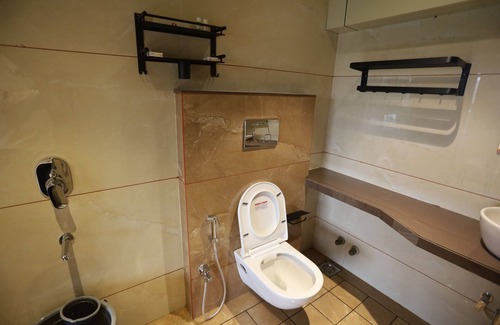 Amarnath Hotel | Hotel Status Inn