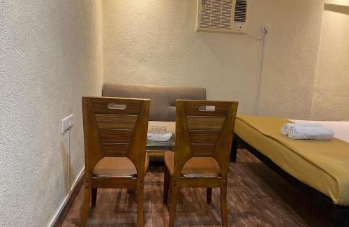 Santacruz Hostel | Mumbai Residency