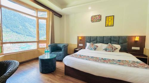 Old Manali Hotel | Ocean Inn & Meadows Inn ! Couple Friendly ! Family Hotel ! Walking Distance From Mall Road