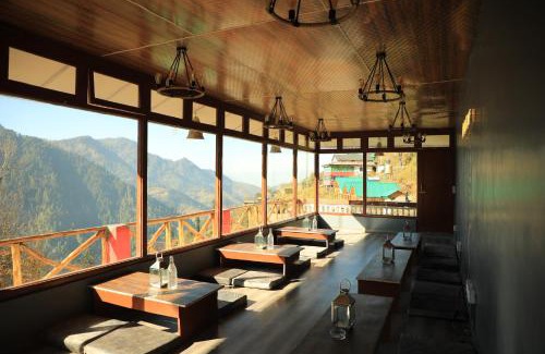 Shoja Hostel | Odin Hostel Shoja