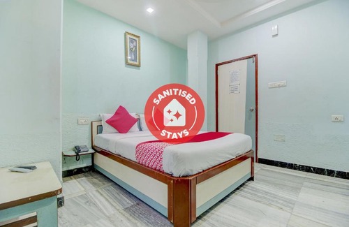 Navi Mumbai Hotel | OYO 75839 Hotel Rex Plaza