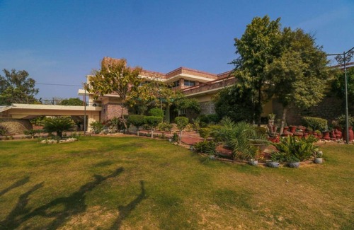 Civil Lines Resort | Private room ∙ 2 guests