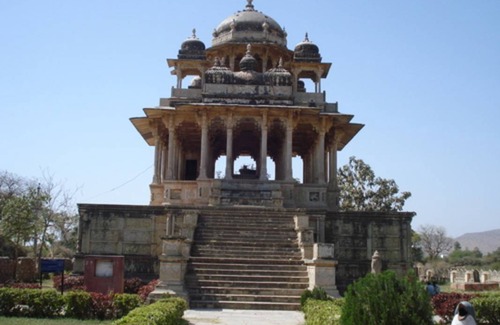 Bundi Resort | Private room ∙ 3 guests
