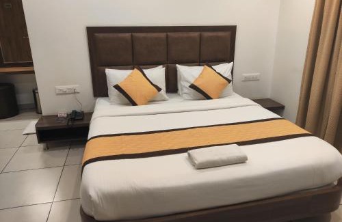 Narasapura Hotel | Relax Inn