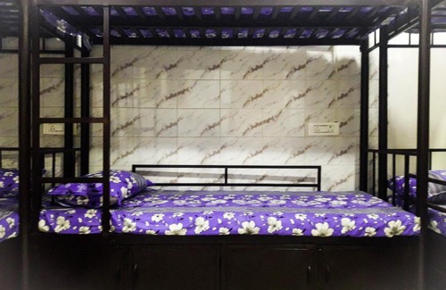 Andheri West Hostel | ROYAL PALACE PG HOSTEL