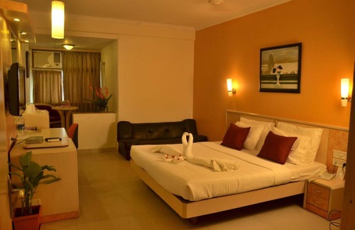 Wellington Pier Hotel | Sea Palace Hotel