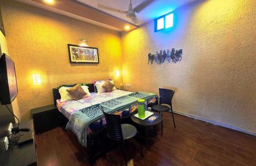 Mount Abu House | Shaleen Elegance Homestay Nakki Lake 400 meters