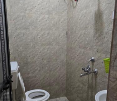 Arambol Hostel | Shiva Retreats Stay with Yoga Retreats & all Foods Included at Arambol Goa