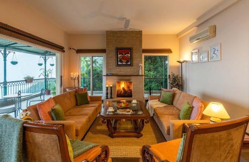 Kasauli Villa | StayVista at Ludlow House 4BHK with Game zone & Sauna Room with Valley View villa in Kasauli