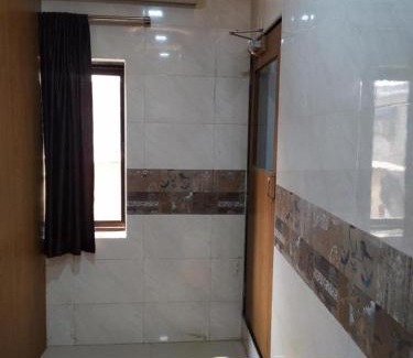 Mumbai Hostel | Super Dormitory AC DELUXE