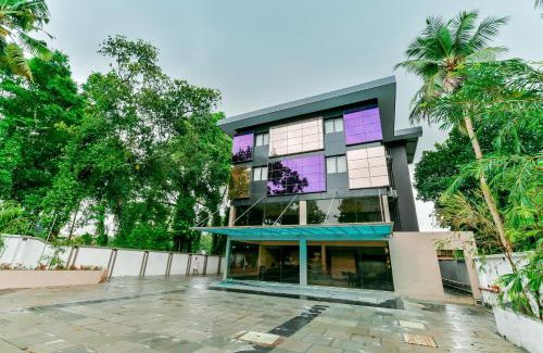 Angamali Hotel | Townhouse Edassery Blue Bells