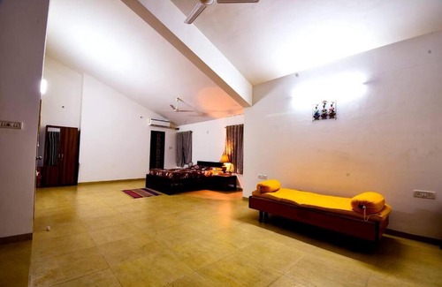 Tungarli Villa | Unique Villa - Spacious and Plus-size 4 Bedroom Villa with Pool