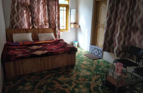 Srinagar House | Valley holidays