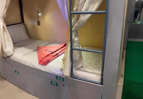 Bandra East Hostel | Welcome Inn Dormitory & PG Male And Female