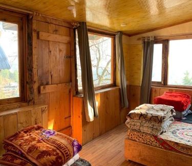 Vashist Hostel | WHAT THE FOREST Vashisht