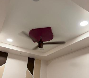 Tuljapur House | आईसाहेब भक्त निवास