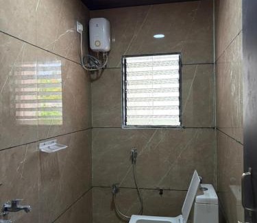 Tuljapur House | आईसाहेब भक्त निवास