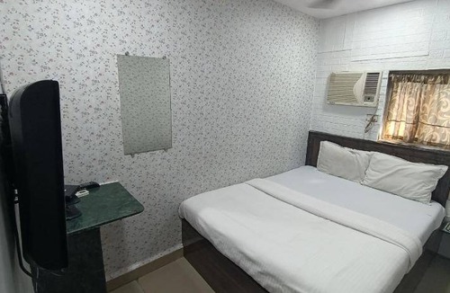 Prabhadevi Bed & Breakfast | 100 m² Bed and breakfast ∙ 2 guests