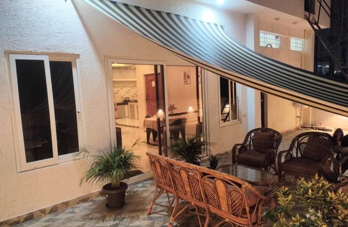 Manikonda House | 100 m² House ∙ 1 bedroom ∙ 2 guests