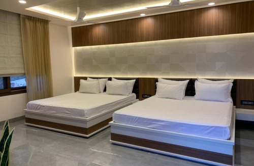 Mount Abu Apartment | 139 m² Apartment ∙ 5 bedrooms ∙ 15 guests