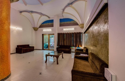 Pimpri - Chinchwad Hotel | 16 m² Hotel ∙ 3 guests