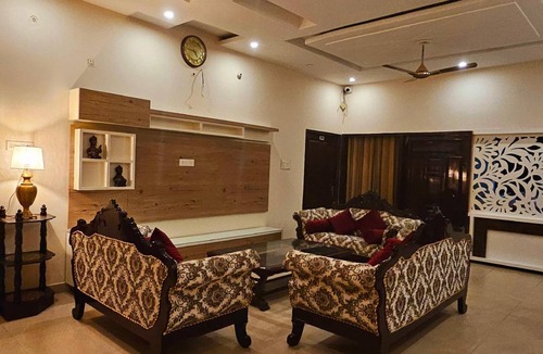 Sonepat Hotel | 18 m² Hotel ∙ 3 guests