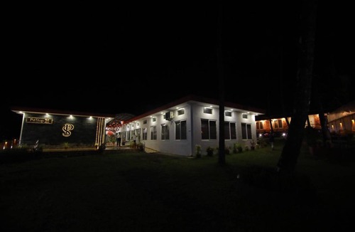 Athirapally Resort | 180 m² Resort ∙ 4 guests