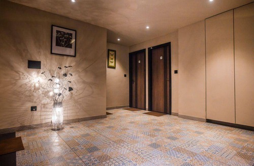 Satara Hotel | 182 m² Hotel ∙ 2 guests