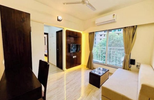 Kandivali East Apartment | 1BHK Cozy Service Apt in Malad west