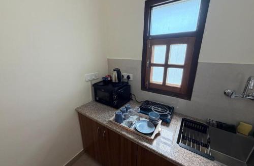 Bhimtal Apartment | 1BHK Lake View Stay with Pool Gargi Cottages