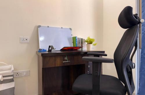 Andheri Apartment | 1BHK- Modern spacious workstay - Livin Central