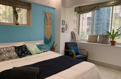 Bandra West Apartment | 2 Bed 2 Bath at Prime location of Bandra near the Ocean Park