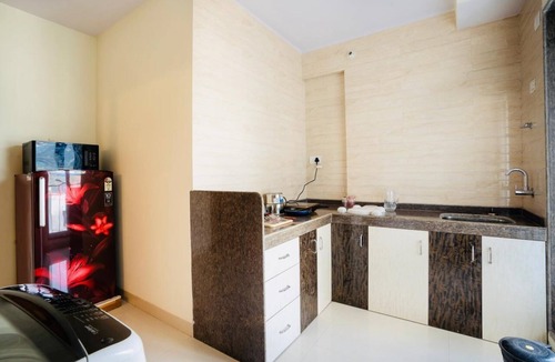Santacruz Apartment | 2 bedroom apartment near Mumbai Airport