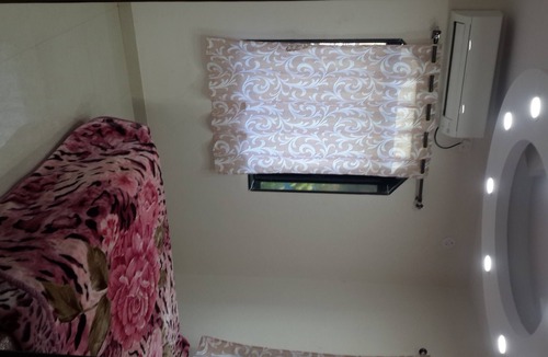 Mahabaleshwar House | 2 BHL LUXURY AC FLAT MAHABALESHWAR FOR 4 TO 6 PEOPLE