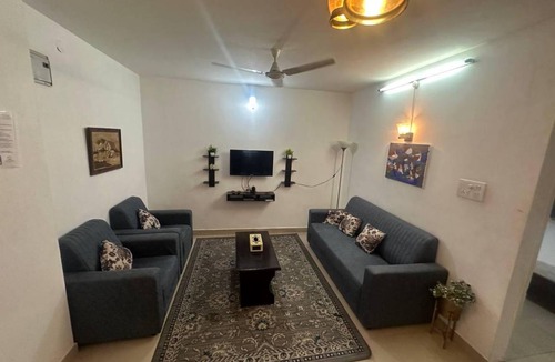 Shaikpet Apartment | 210 m² Apartment ∙ 2 bedrooms ∙ 4 guests