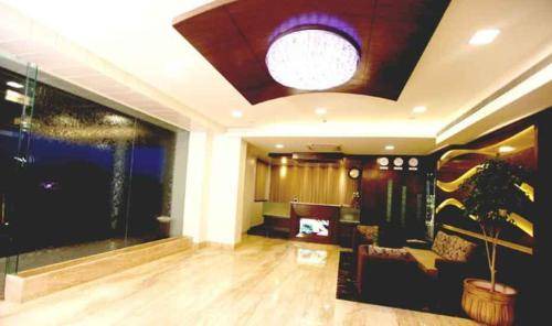 Phase 1 Hotel | 220 m² Hotel ∙ 7 guests